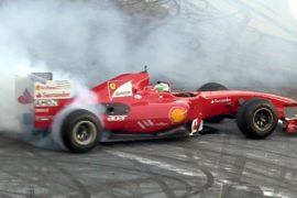 Ferrari F1 in pista, il ministro Galletti, spettacolo e novità al Motor Show