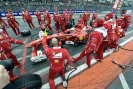 Ferrari F1 al Motor Show, Giovinazzi fa spettacolo con la F60
