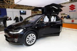 Tesla al Motor Show con la Model X e la Model S 1