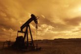 Petrolio alle stelle, più 20% e rischio rincari sulla benzina