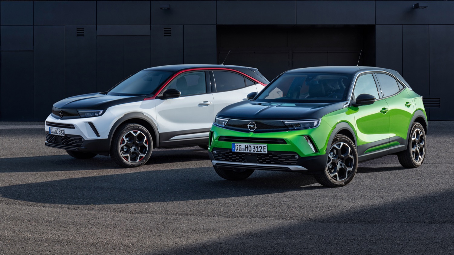 Opel Mokka vs Mokka-e, confronto tra benzina ed elettrica