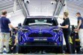 Toyota, produzione tagliata per la carenza di chip
