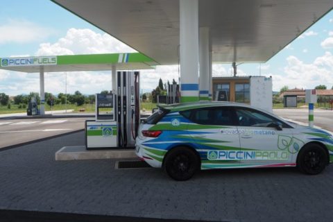 Metano self service - Piccini Fuels attiva il primo distributore in provincia di Arezzo