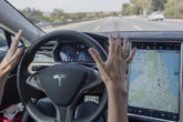 USA - Aperta indagine sul sistema Tesla Autopilot
