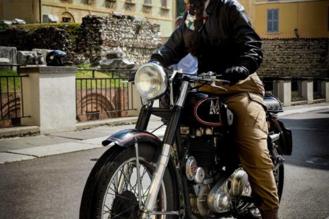 La Brescia-Napoli, classica in moto d'epoca, BikerX è sponsor della 1.000 km a squadre