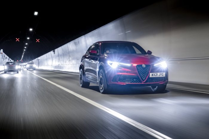 Dove suona meglio ili V6 Alfa Romeo? Il test in Gran Bretagna 1 Large