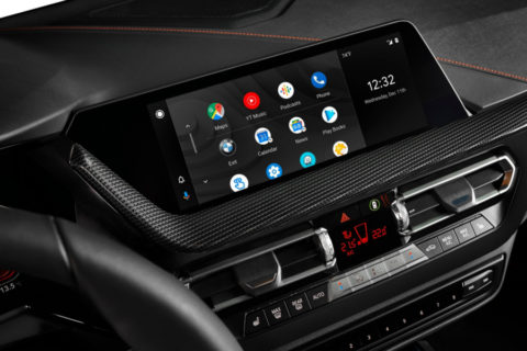 Crisi dei chip - BMW costretta a consegnare modelli senza Android Auto e Apple CarPlay