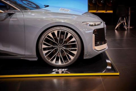 Pirelli raddoppia le omologazioni di pneumatici su auto elettriche e ibride plug-in - Pirelli Elect - Tire Cologne 2022lr Grande
