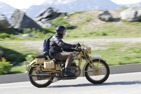 ASI Circuito Tricolore, moto storiche sulle vette del Piemonte