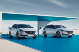Peugeot e-308 e e-308 SW, berlina e wagon al 100% elettriche nel 2023 2