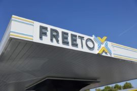 Free To X La mobilità green decolla a Linate, ecco la stazione superveloce di Aspi immagine logo freee to x