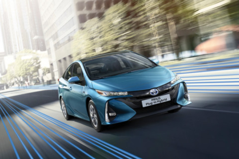 Toyota Prius Plug-in Hybrid World Green Car Award