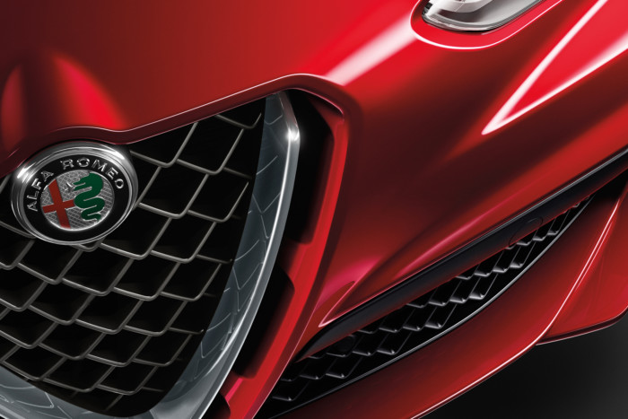 Alfa Romeo, il rilancio sarà trainato da Maserati, parola di Manley Grande SUV Alfa Romeo - Alfa Romeo frontale triilobo scudetto