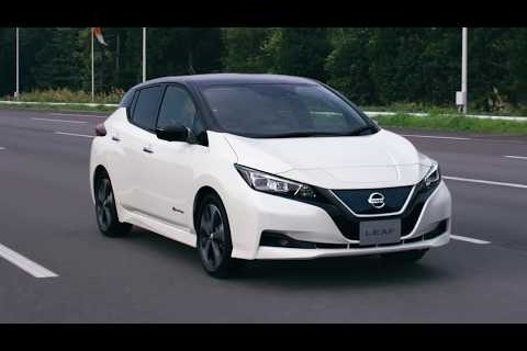 Nuova Nissan Leaf con autonomia da 380 km. Elettrica long range