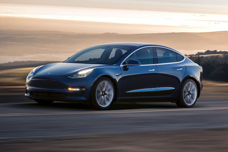 Tesla Model 3 Sospensioni intelligenti