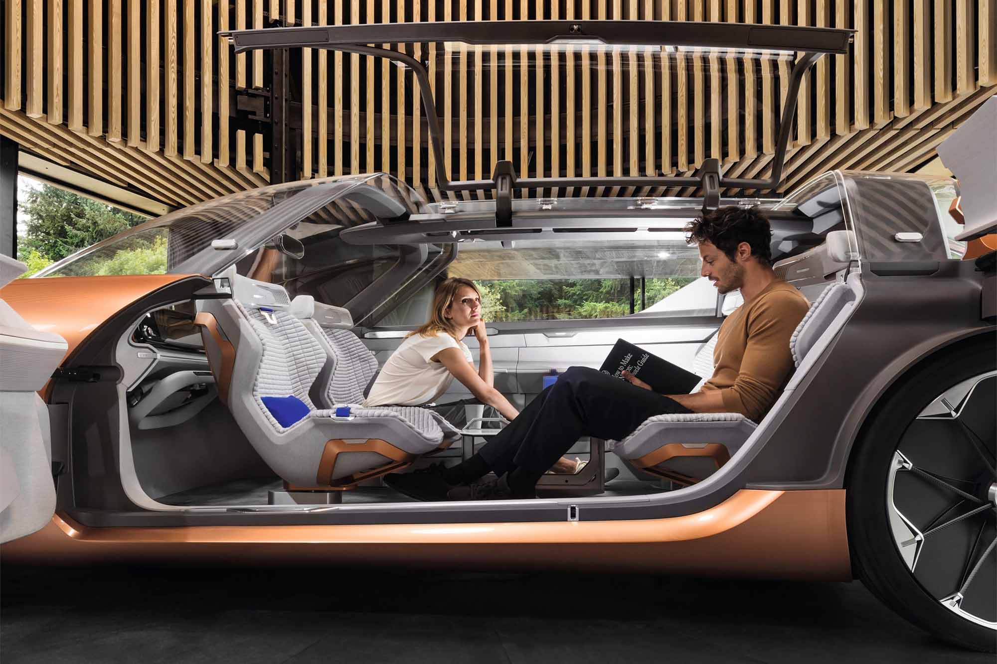Renault Symbioz - Come sarà l'auto del 2030. Il Salone di Francoforte lo ha anticipato