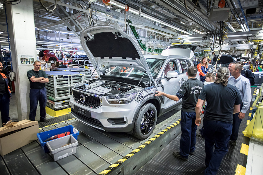 Pre-production of the new Volvo XC40 in the manufacturing plant