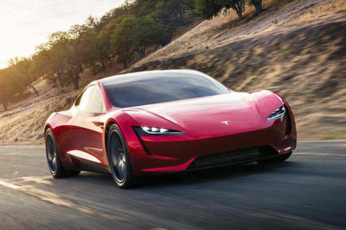 Tesla Roadster, i segreti dell'auto più veloce del mondo