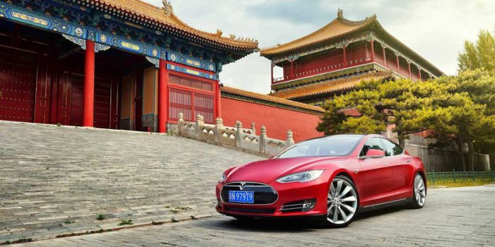 Tesla apre centro di ricerca e sviluppo in Cina