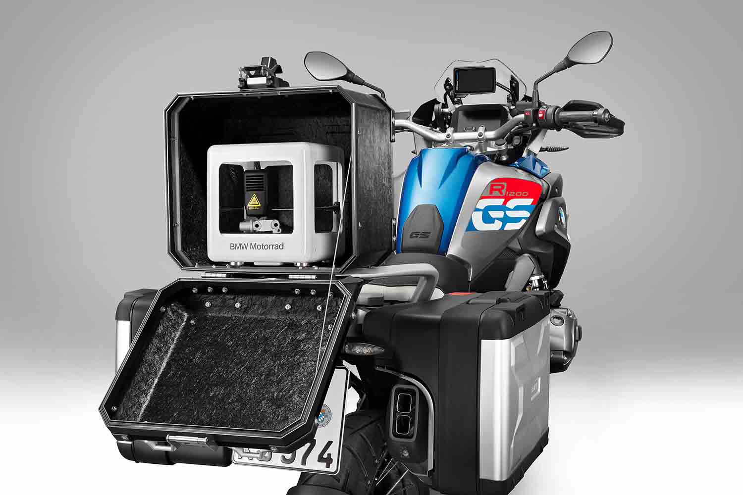 BMW Motorrad iParts produce componenti delle moto con stampante 3D 1