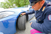 Vacanze Sicure, campagna di controllo pneumatici di Polizia e Assogomma