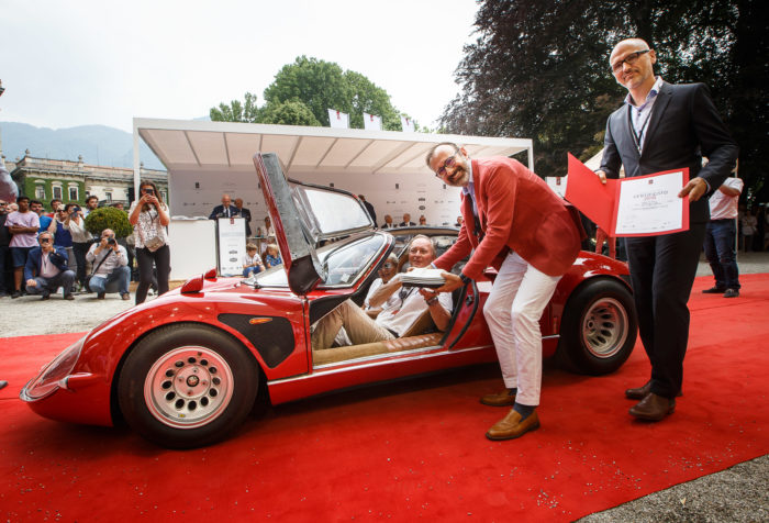 Alfa Romeo 33/2 Stradale vince la Coppa d'Oro a Villa d'Este