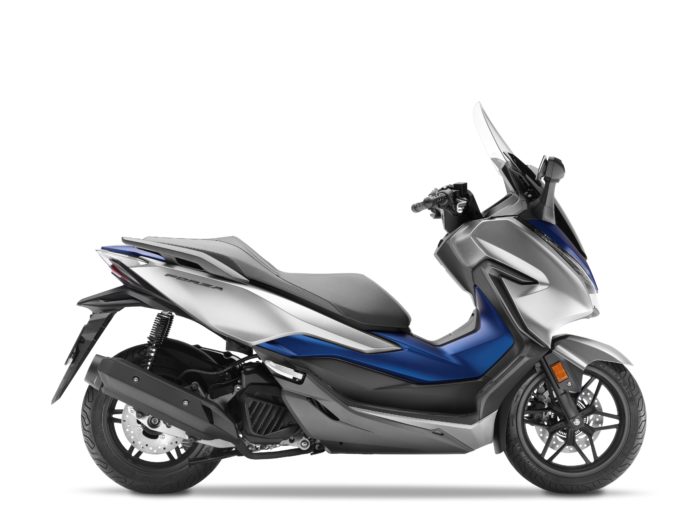Mercato moto e scooter a ottobre + 10,7% - Honda Forza 125