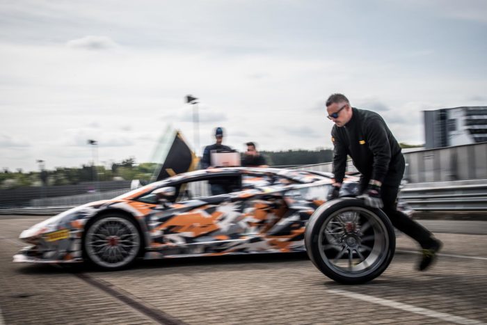 Pirelli, pneumatico top performance con un record all'anno al Nurburgring. Lamborghini Aventador SVJ 3