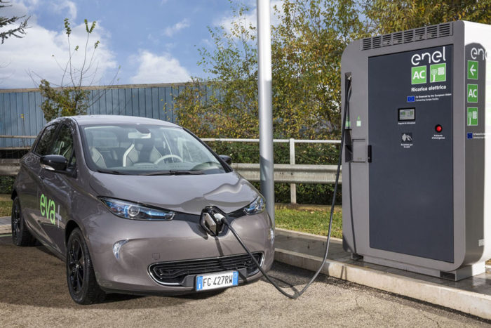 Renault, accordi con EDF, Total ed ENEL per favorire la mobilità elettrica