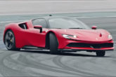 Ferrari SF90 Stradale, il video ufficiale