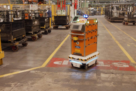 Ford Survival - Il robot autonomo nella fabbrica di Valencia 2