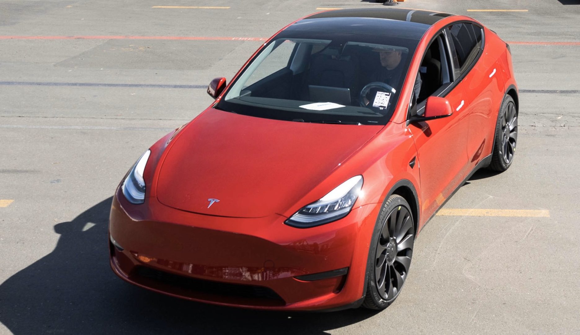 Tesla produce 1 milione di auto - Model Y, le consegne in Italia nel 2021