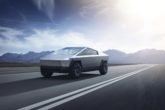 Tesla Cybertruck, Musk annuncia novità: super sospensioni pneumatiche