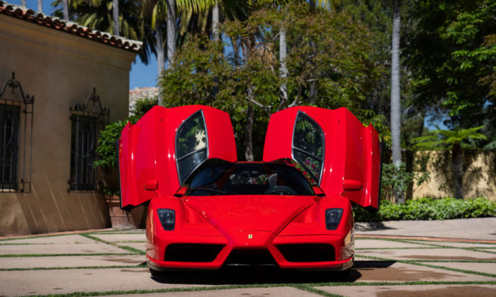 Ferrari Enzo all'asta per Sotheby's 3