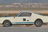 La Ford Mustang Shelby GT350R del 1965 venduta a Indianapolis per 3,85 milioni di dollari