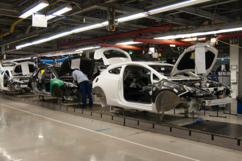 General Motors fa costruire i veicoli agli impiegati