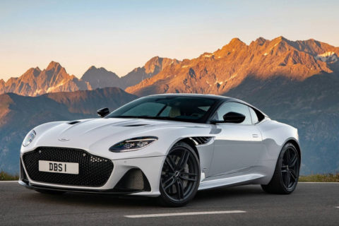 Aston Martin non vuole abbandonare i motori a combustione interna