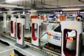 Tesla apre la sua più grande stazione di ricarica in Cina
