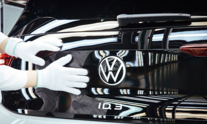 Volkswagen ID3 - Partita la produzione nella fabbrica trasparente di Dresda 2