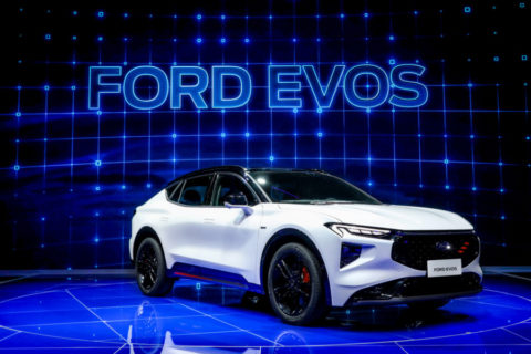 Ford Evos - Il nuovo crossover elettrico è solo per la Cina 3