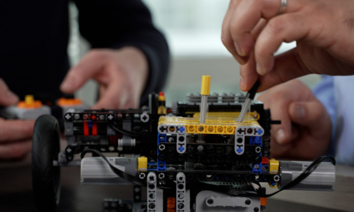 Renault Hybrid E-Tech - Progettato con il LEGO 2