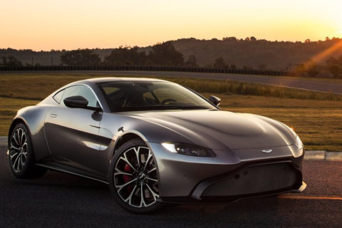 Aston Martin - Addio al cambio manuale