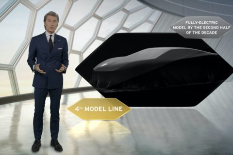 Rivoluzione Lamborghini con il quarto modello elettrico e gamma ibrida nel 2024