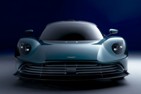 Aston Martin Valhalla - La hypercar ibrida da 950 cavalli è realtà 1