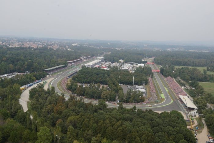 La curva parabolica dell'autodromo di Monza sarà intitolata a Michele Alboreto
