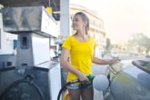 Caro benzina, consigli per consumare meno e risparmiare sul pieno di carburante