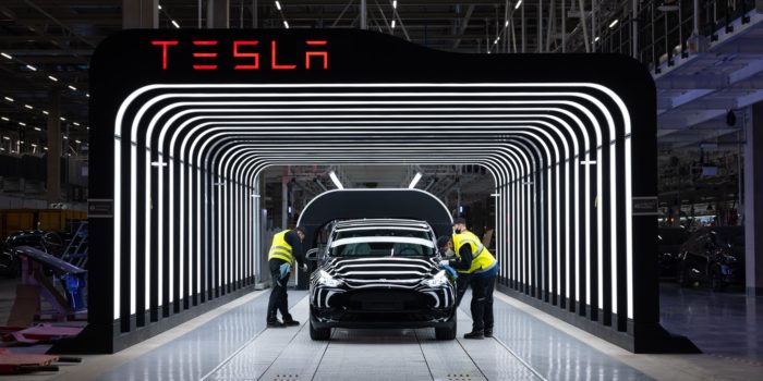 Tesla Model Y, iniziano le consegne dei modelli prodotti nella GigaFactory di Berlino 1