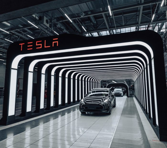 Tesla consegna le prime Model Y Performance prodotte in Germania