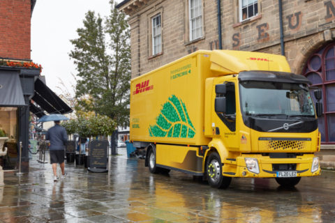 DHL si affida a Volvo Trucks - Ordinati 44 camion elettrici 1