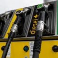 Unione Nazionale Consumatori su carburanti Sconto carburanti prorogato al 17 ottobre, i dettagli dalla benzina al diesel